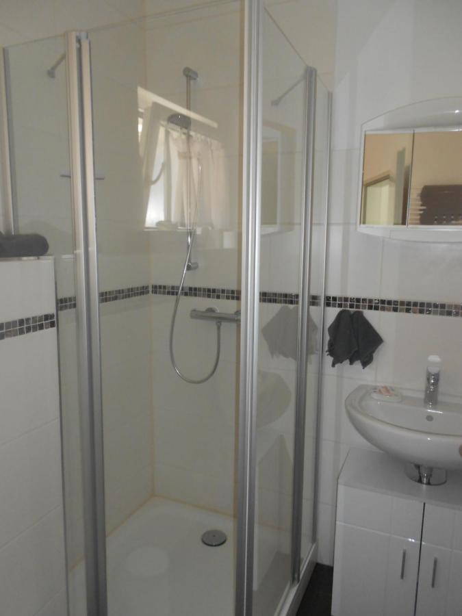 Kajuete Hotel Brake  Ngoại thất bức ảnh