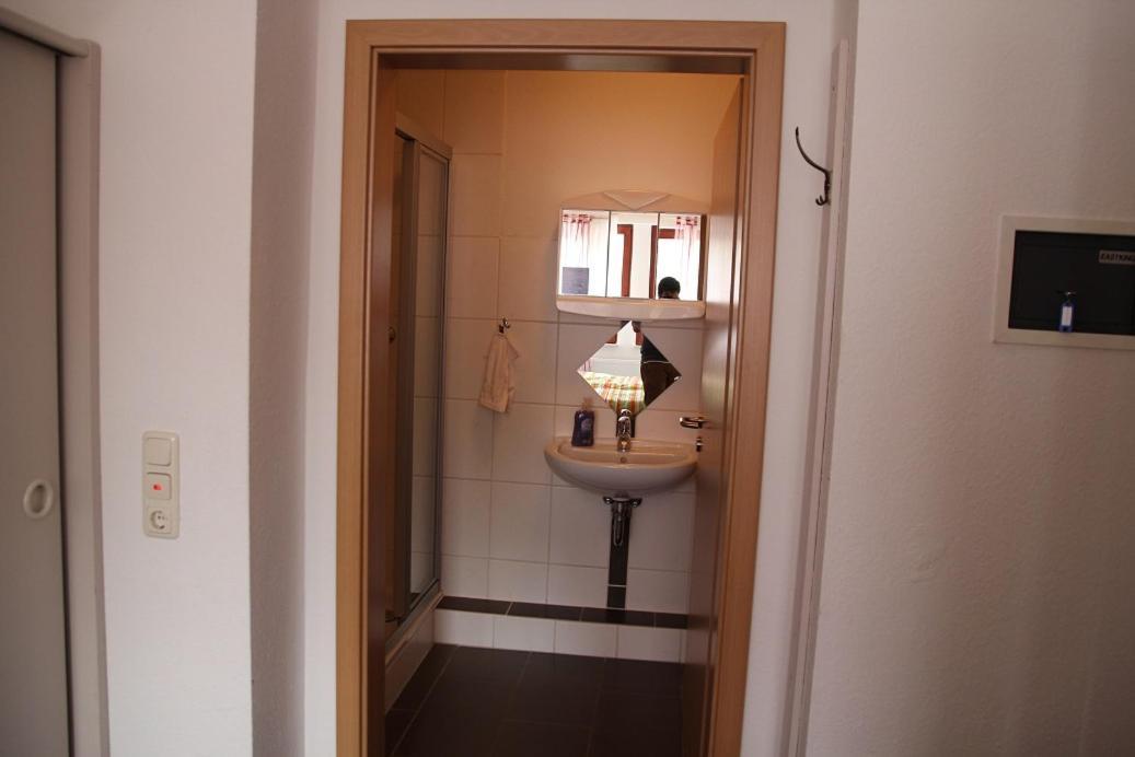Kajuete Hotel Brake  Ngoại thất bức ảnh