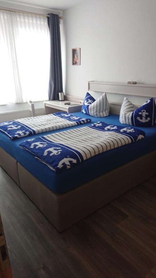Kajuete Hotel Brake  Ngoại thất bức ảnh